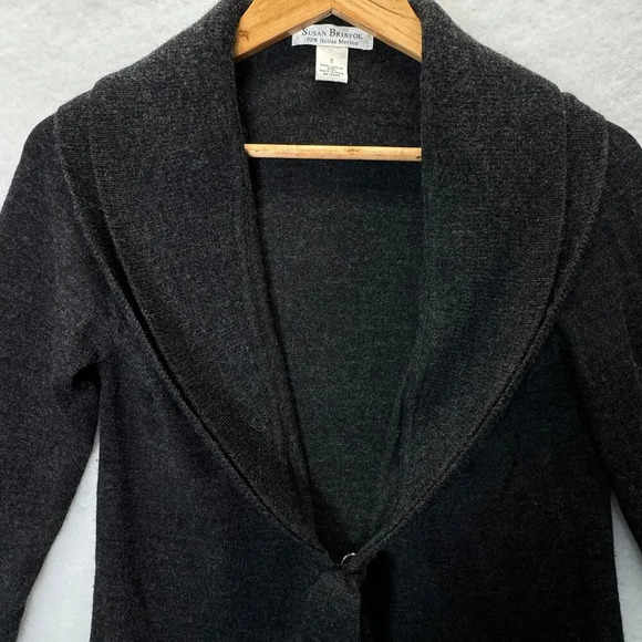Susan Bristol 100% Italian Merino Wool Gray Cardigan Sz Small Minimalist Preppy - Picture 3 of 5